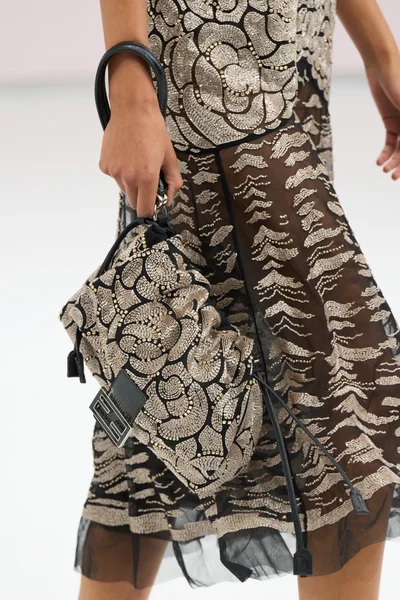 Look 9
